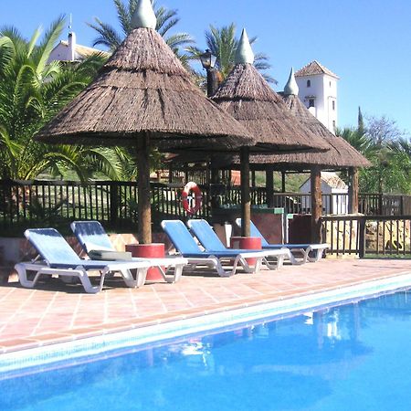 Castle Tower Ground Floor Apartment In Rural Holiday Park 'Cezanne' Tolox Exterior foto