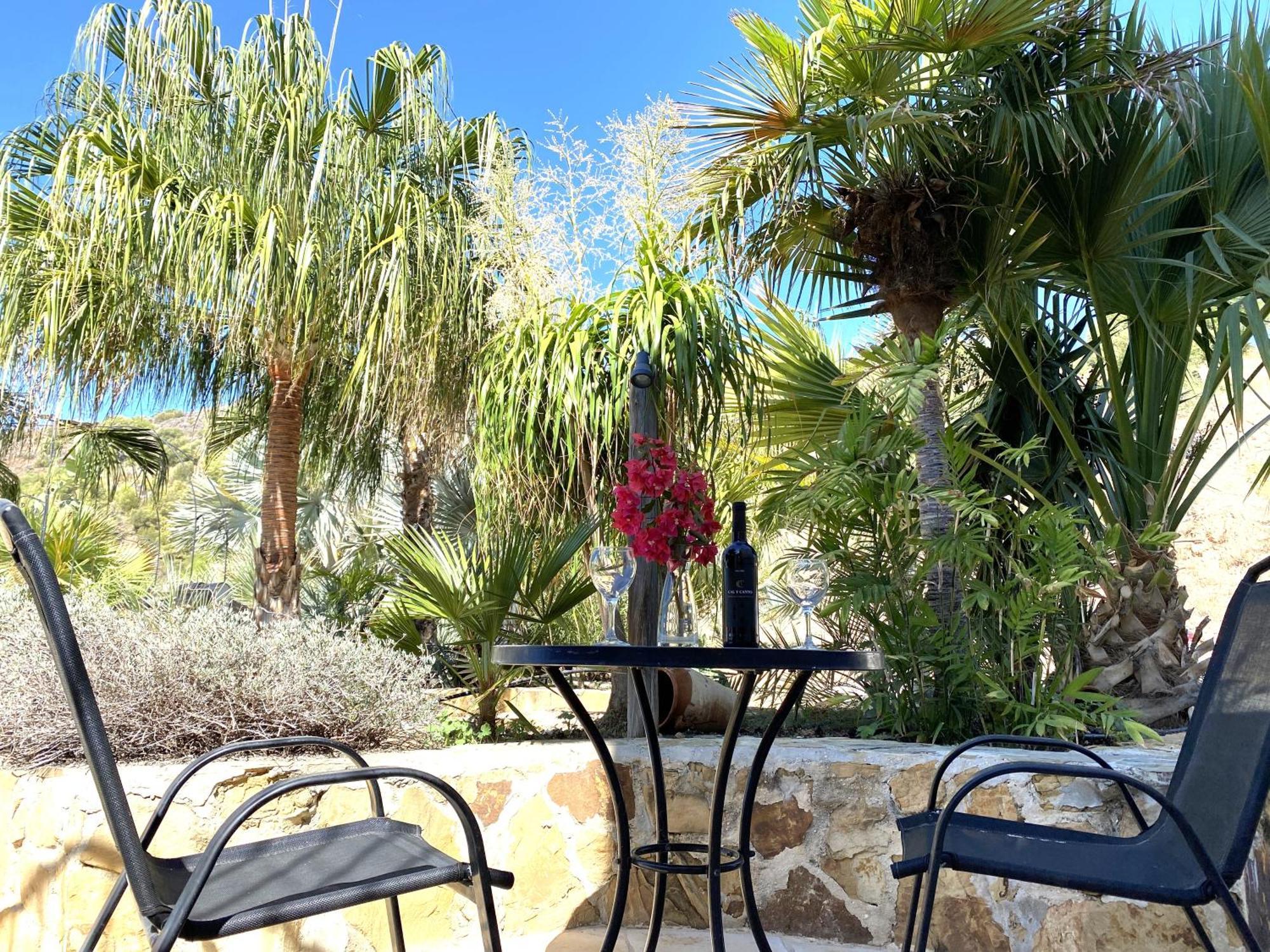 Castle Tower Ground Floor Apartment In Rural Holiday Park 'Cezanne' Tolox Exterior foto
